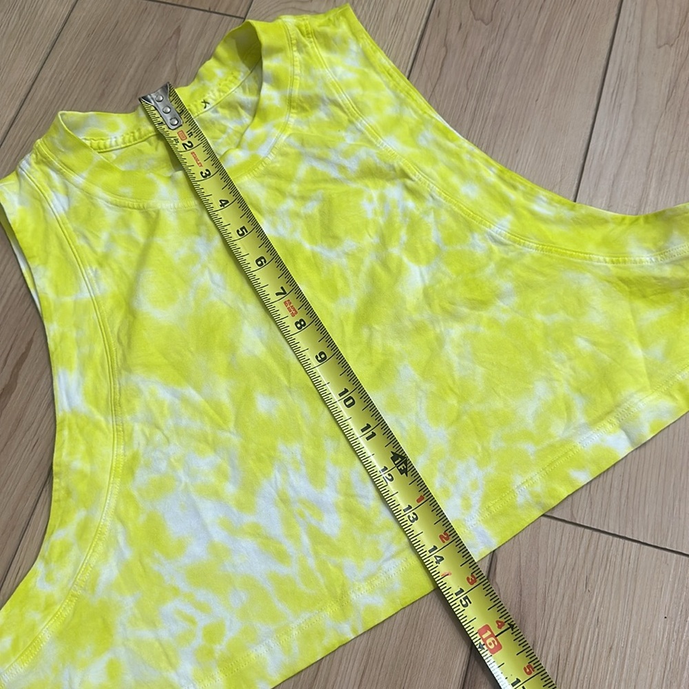 Lululemon All Yours Cropped Tank Medium - Picture 2 of 6